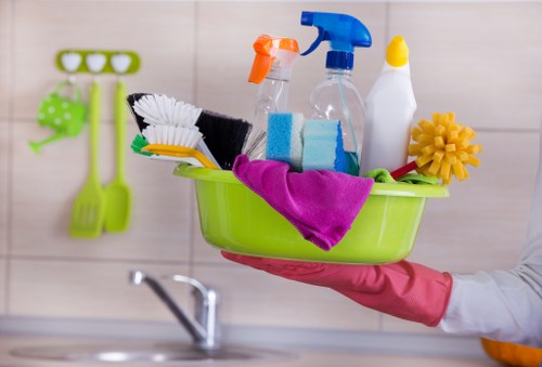 Professional hard floor cleaning in N16 for polished surfaces