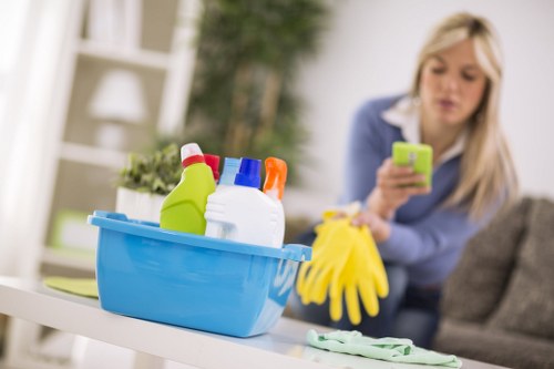 Floor polishing process for hard floor cleaning in N16
